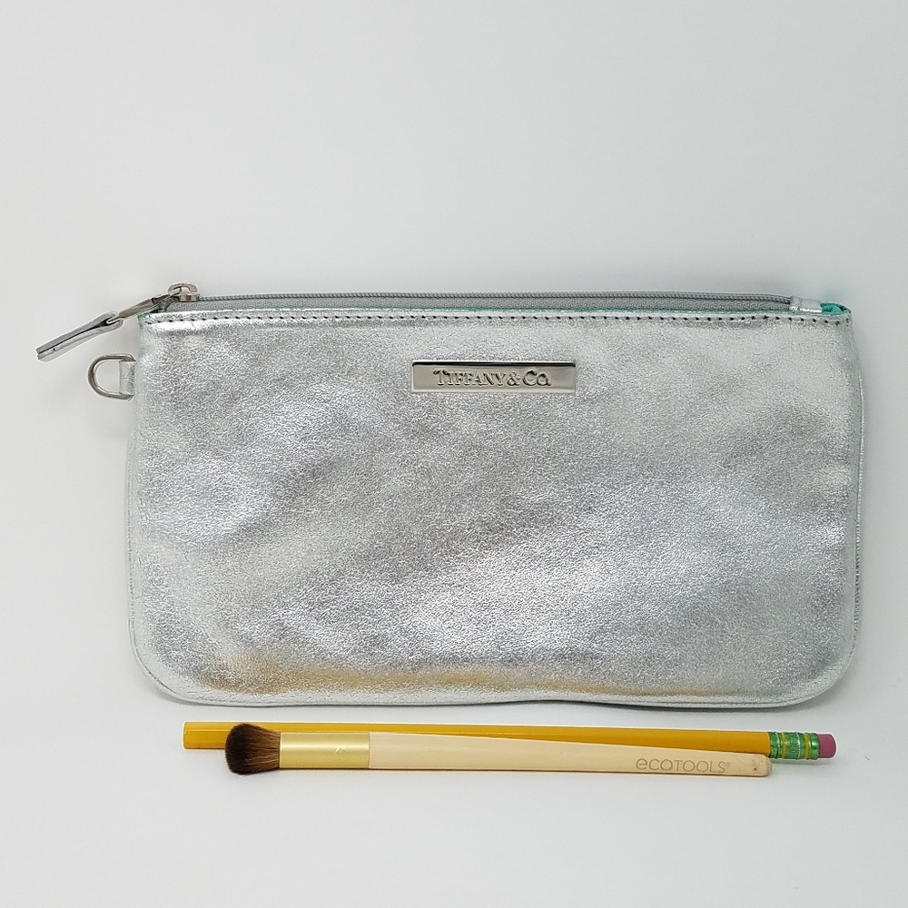 Tiffany & Co silver leather pouch 9×5 brand new - Picture 2 of 6